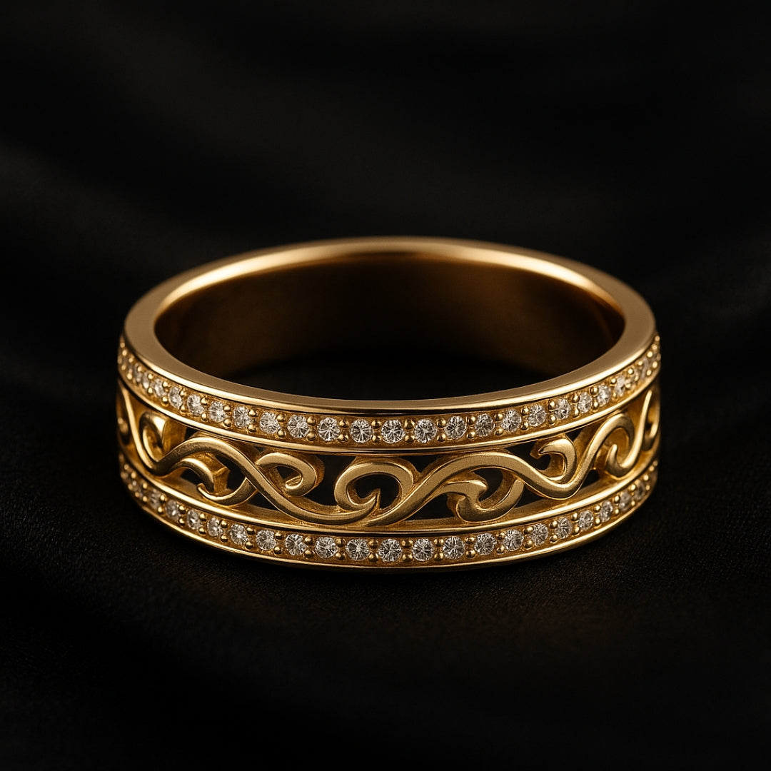 Elena – Hohlring aus goldenem, glänzendem Material
