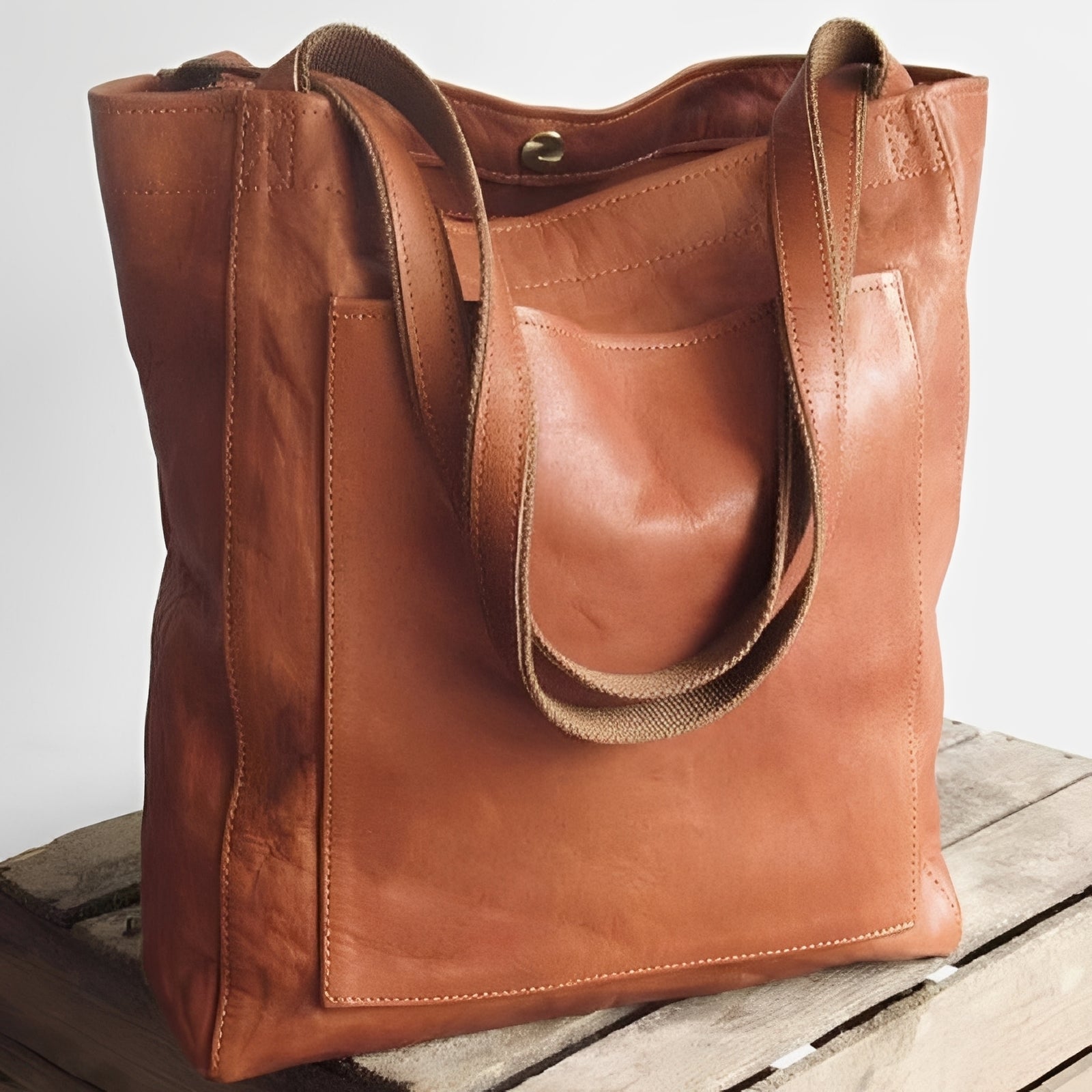 Toni – Stilvolle Ledertasche mit Wildlederauskleidung