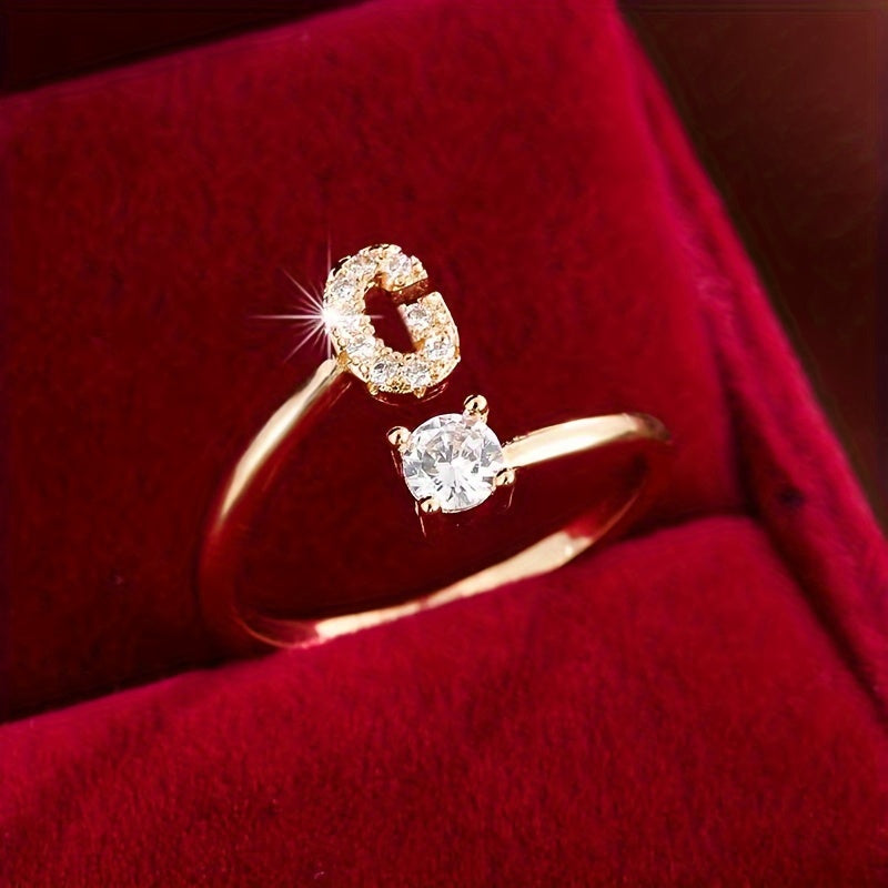 Nova – Offenes modernes Ring mit Initiale und Zirkonia