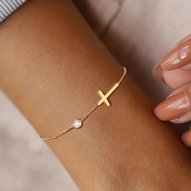 Althea – Armband mit Kreuz für Damen in Gold und Silber