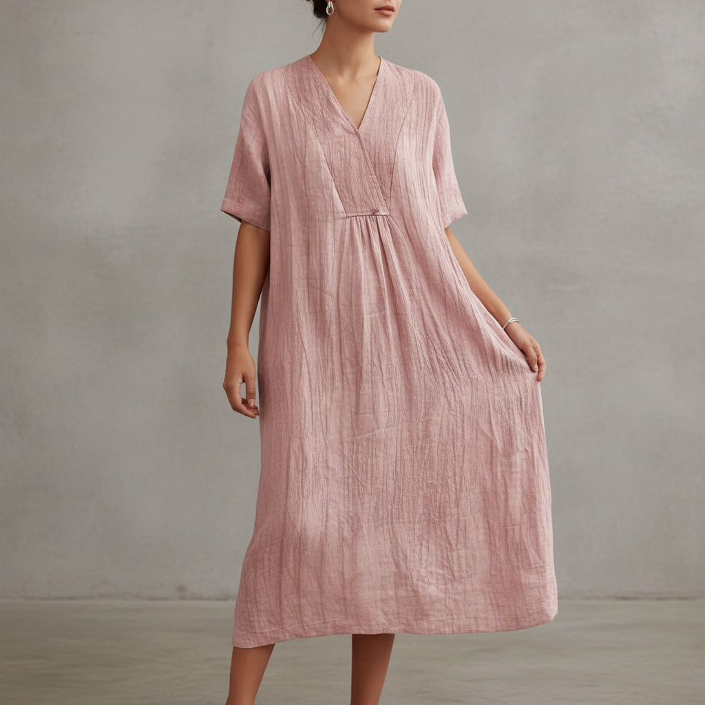 Jayela - Ein Kleid, das sommerliche Eleganz und Leichtigkeit ausstrahlt