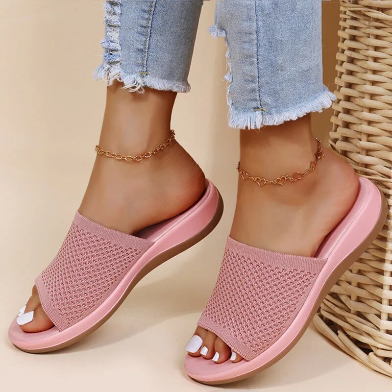 Wendy - Bequeme Sandalen Hausschuhe für drinnen und draußen