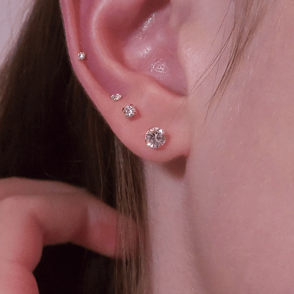 Sloane - Mini Ohrringe Glitzernd von 2mm