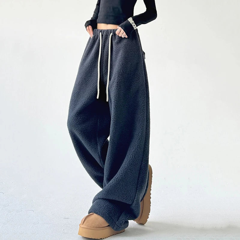 Damen-Sweatpants Wide Leg mit Kordelzug und Seitentaschen
