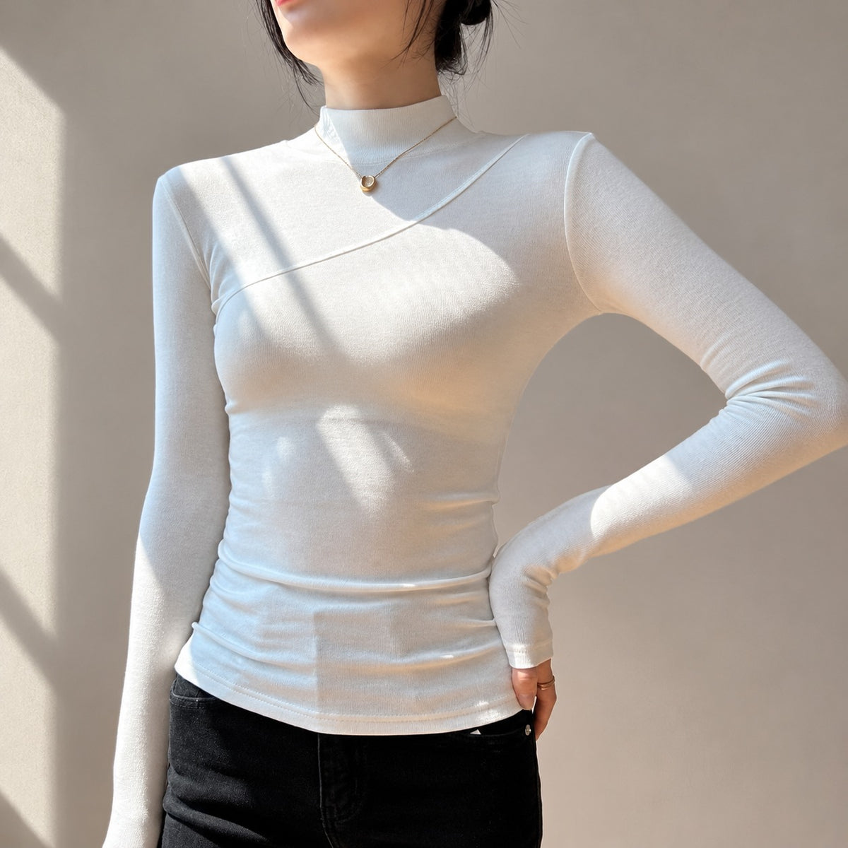 Damentop Langarm Mock Neck Asymmetrisches Design Schlanker Schnitt