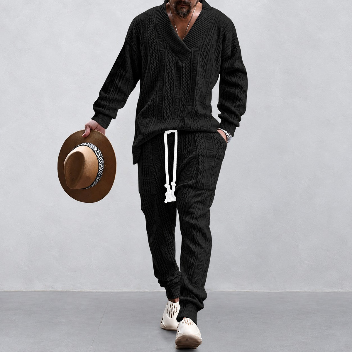 Herren Athleisure Set mit V-Ausschnitt Langarmshirt und Jogginghose - Relaxed Fit