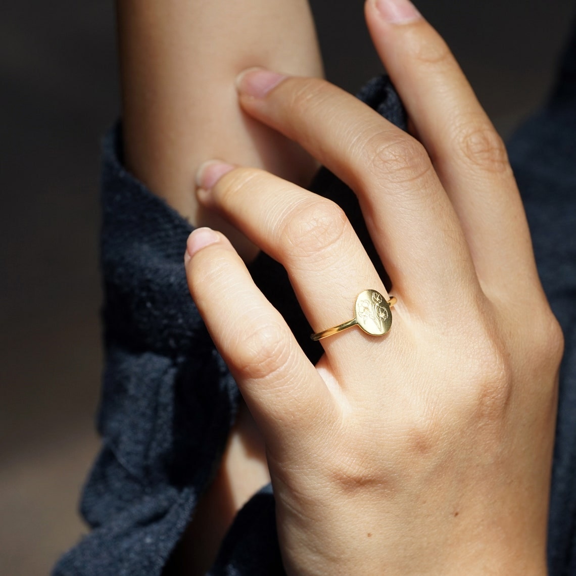 Ring Blume des Geburts - Delikater personalisierter Ring