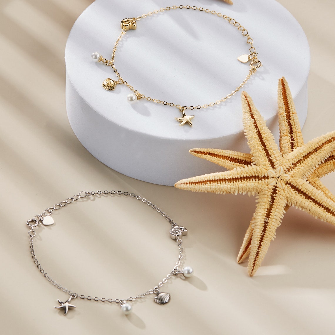 Armband mit Muschel und Seestern