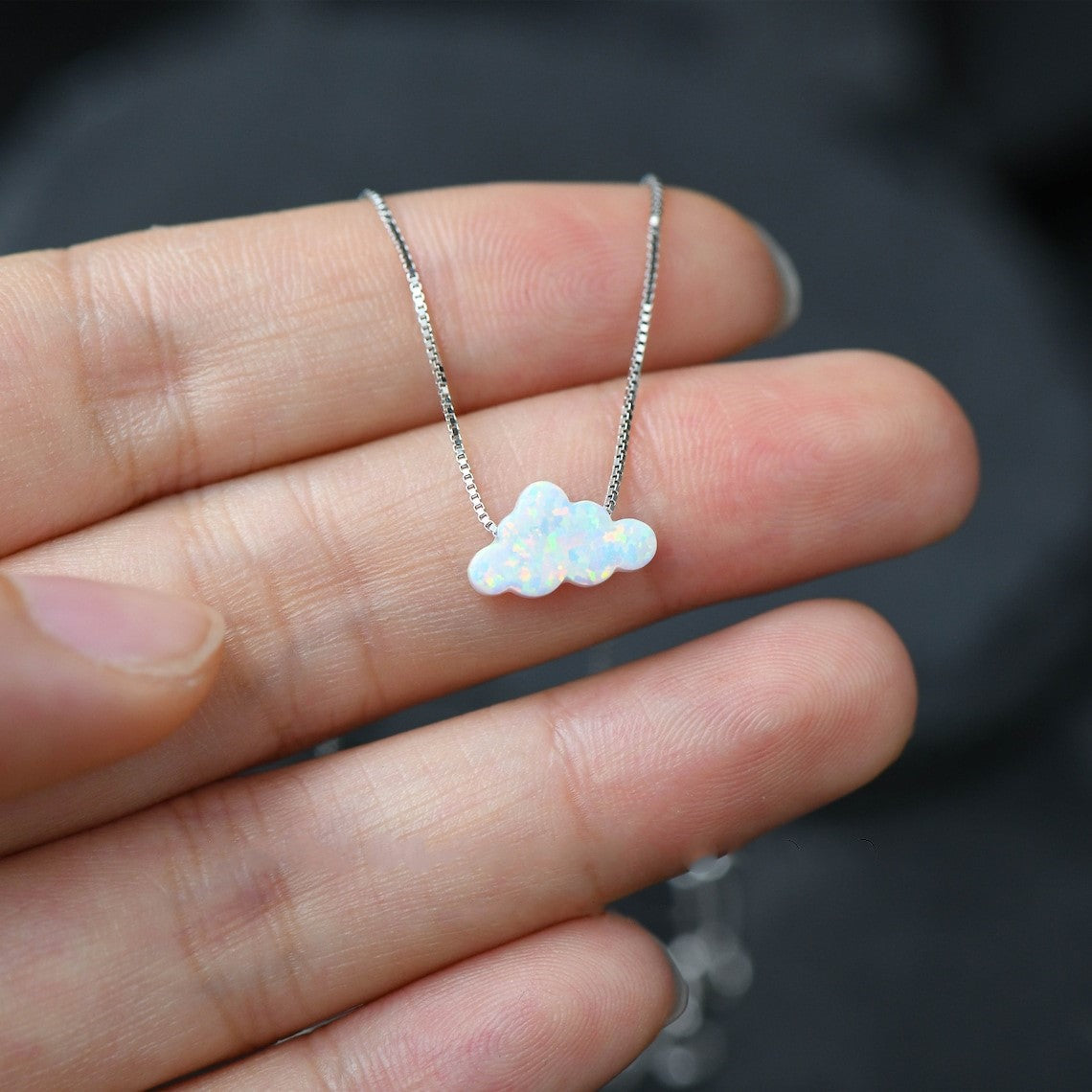 Collar aus Wolkenopal - Halskette mit Wolkenanhänger