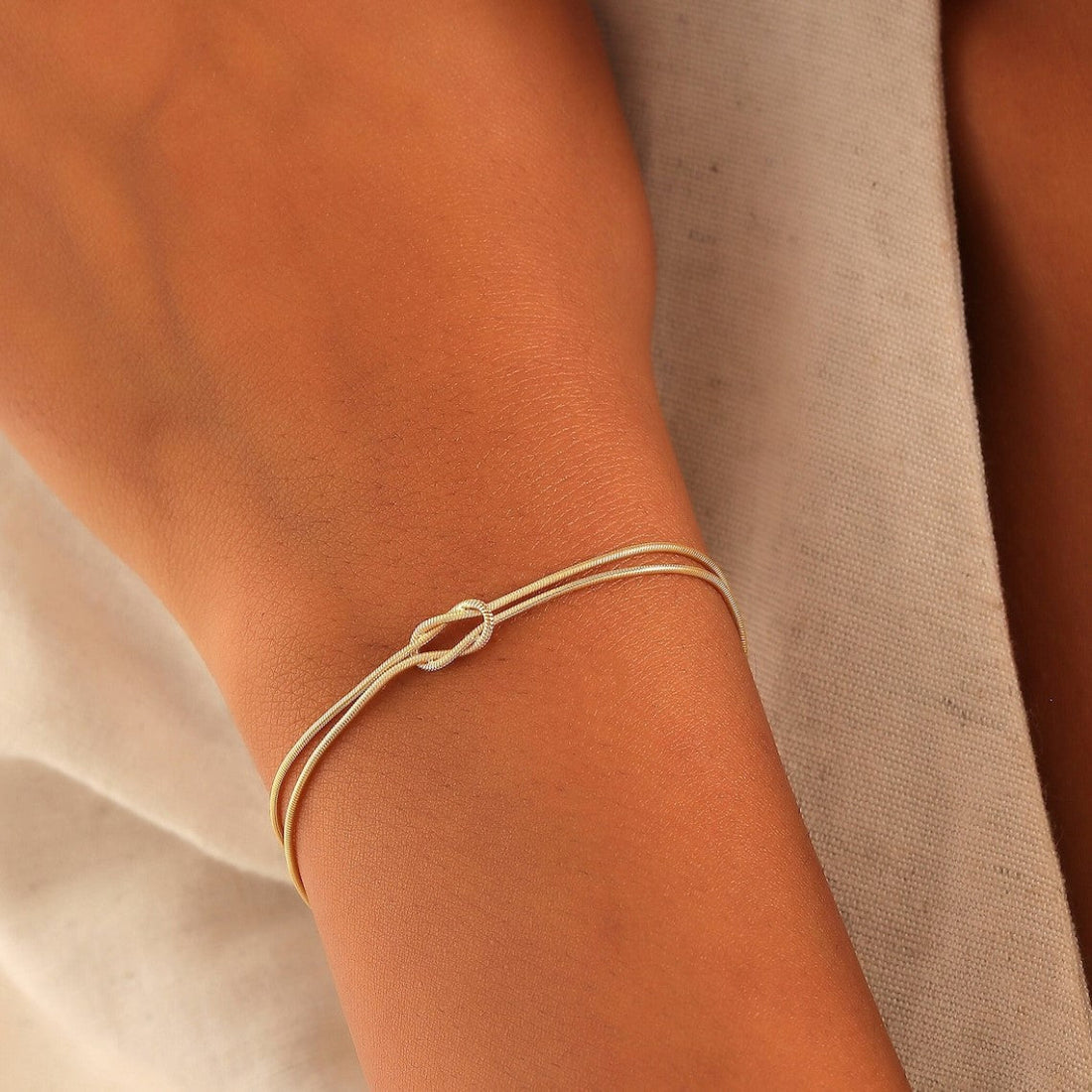 Knotenarmband - Knotenarmband aus Schlangenketten