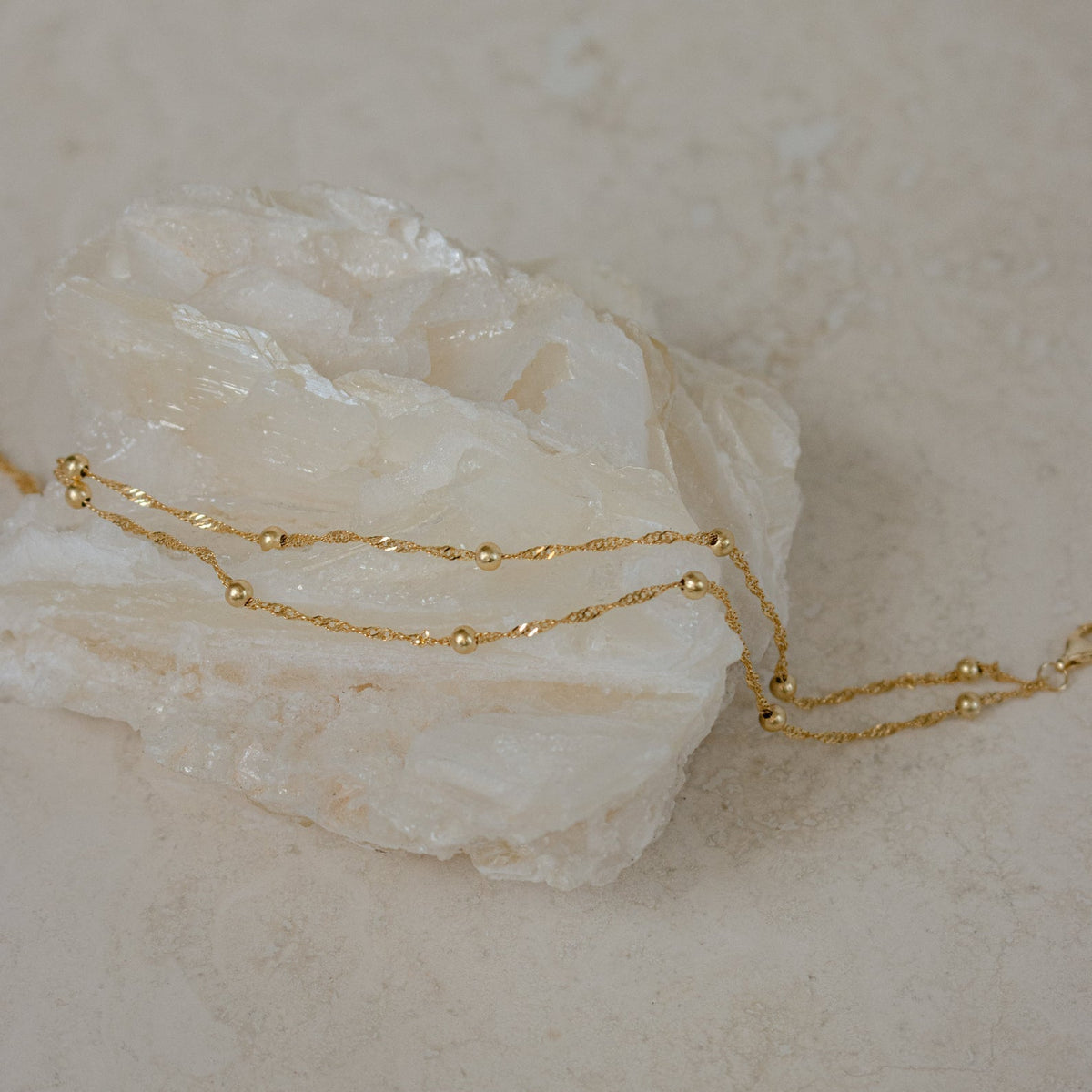 Doppeltes Perlenhalsband Ripple - Schichtarmband