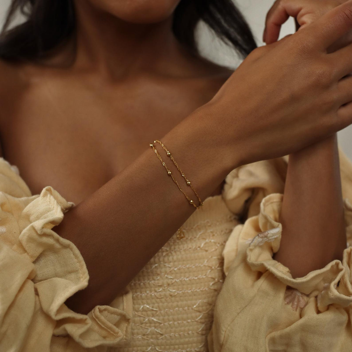 Doppeltes Perlenhalsband Ripple - Schichtarmband