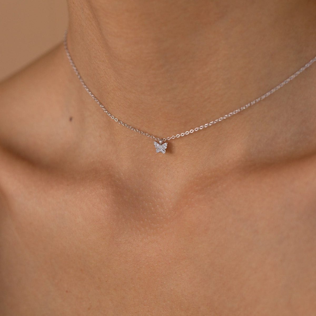 Mandy – Pavé Schmetterling Halskette