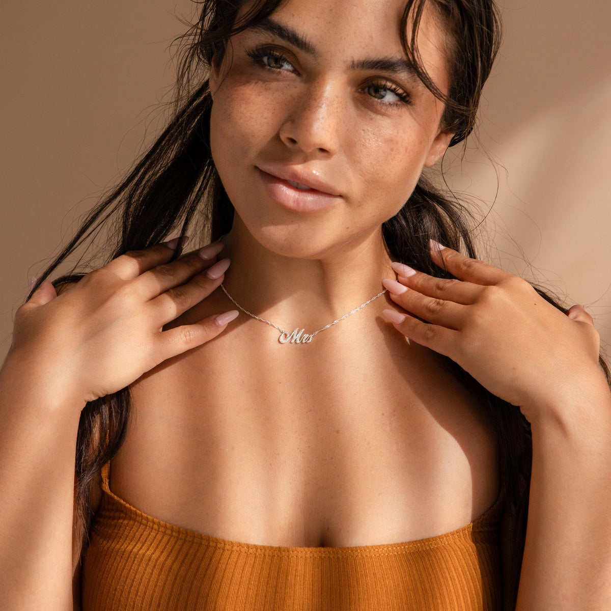 Claire – Halskette mit Namen Pavé Brillant