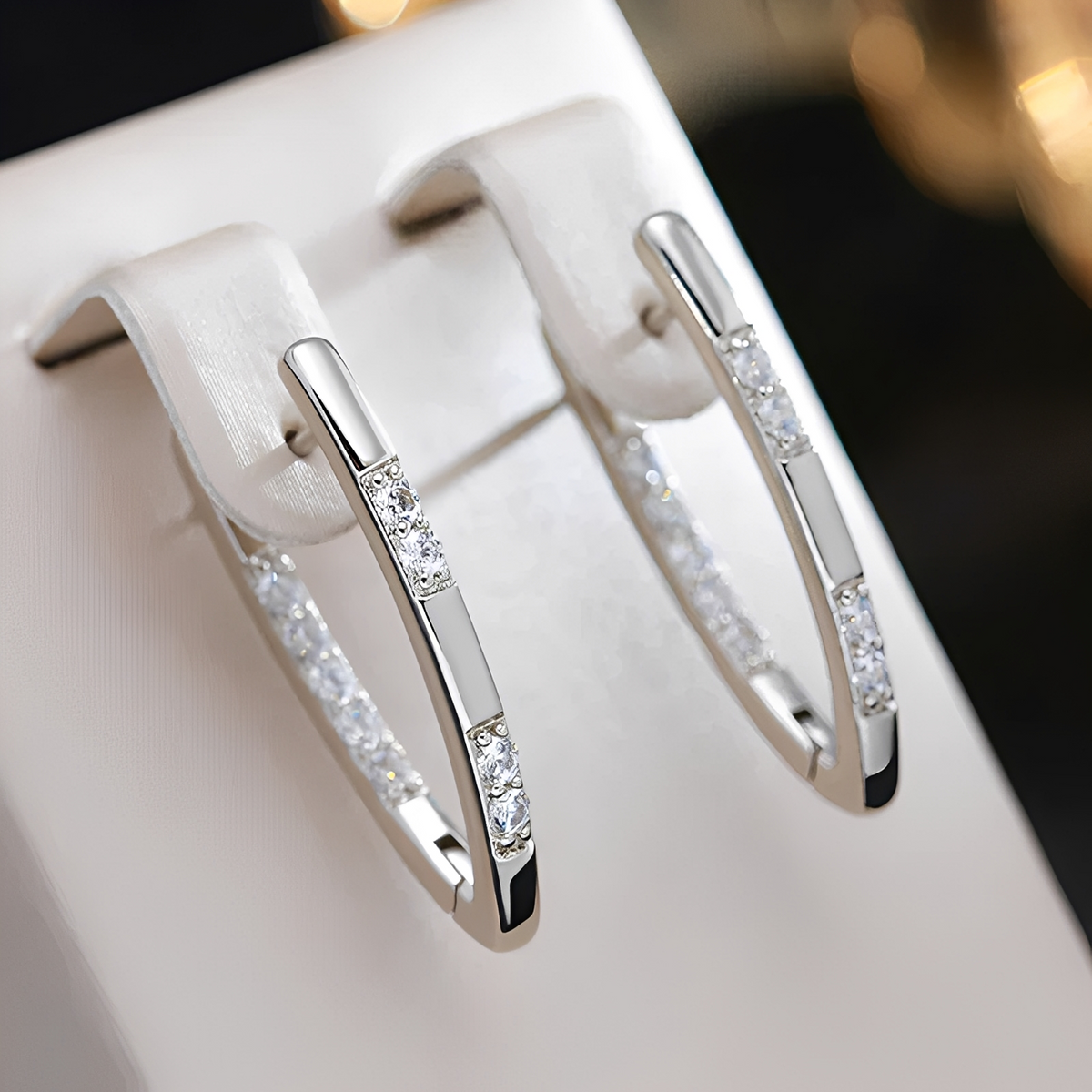 Cleah – Elegante Ohrringe aus goldfarbener Zirkonia