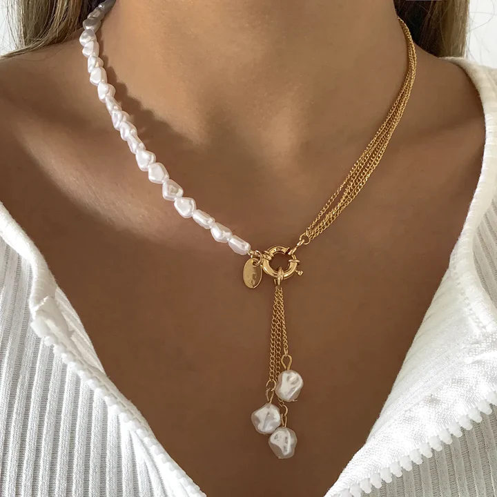 Ella – Kette aus Gold und eleganten Perlen
