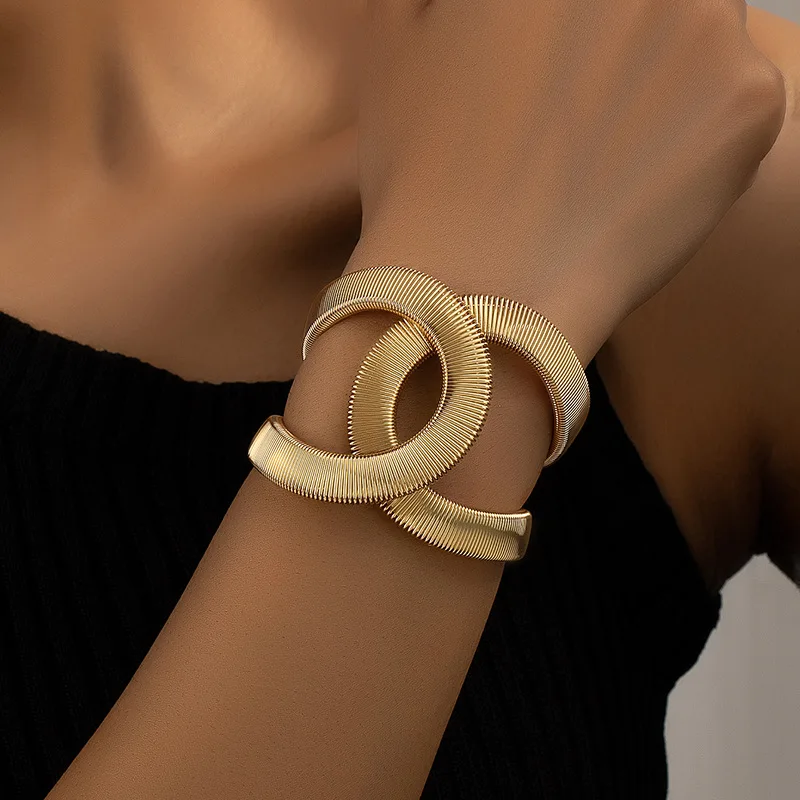 Celia – Elegante doppelte Armband aus Gold