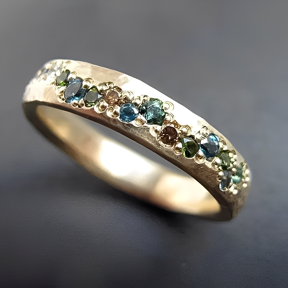 Clara - Klassischer Vintage-Ring in Gold