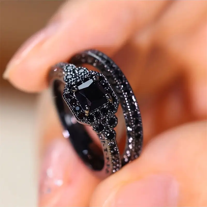 Adrian – Set von Vintage-Ringen in Schwarz