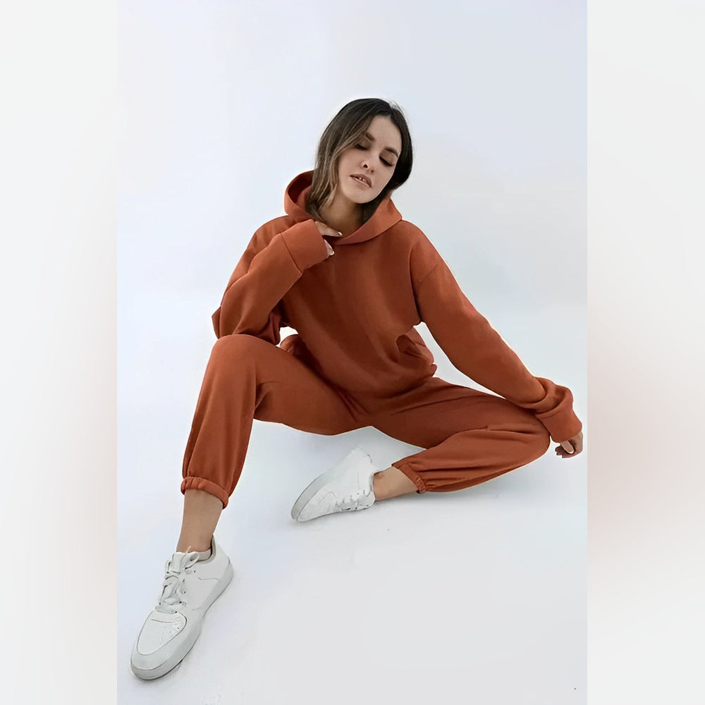 Nora – Damen-Set mit Kapuzenpullover und Jogginghose
