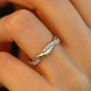Livia – Anillo Kreuz Moda Chic