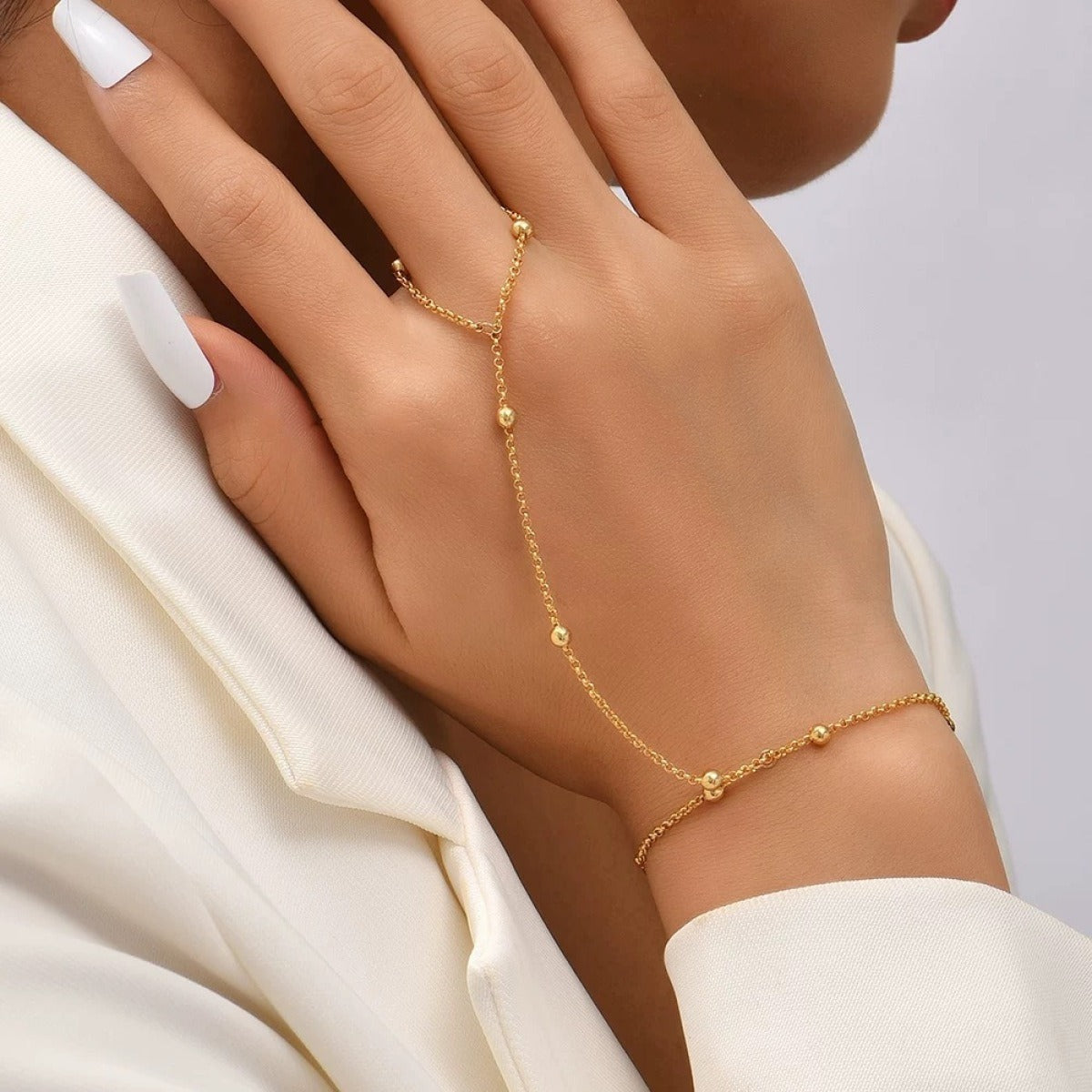 Lisa – Pulsera Kette aus Perlen und Handschuhen