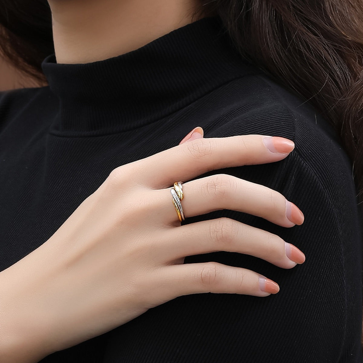 Elaine – Ring S925 aus Silber mit unregelmäßiger Wasserwelle