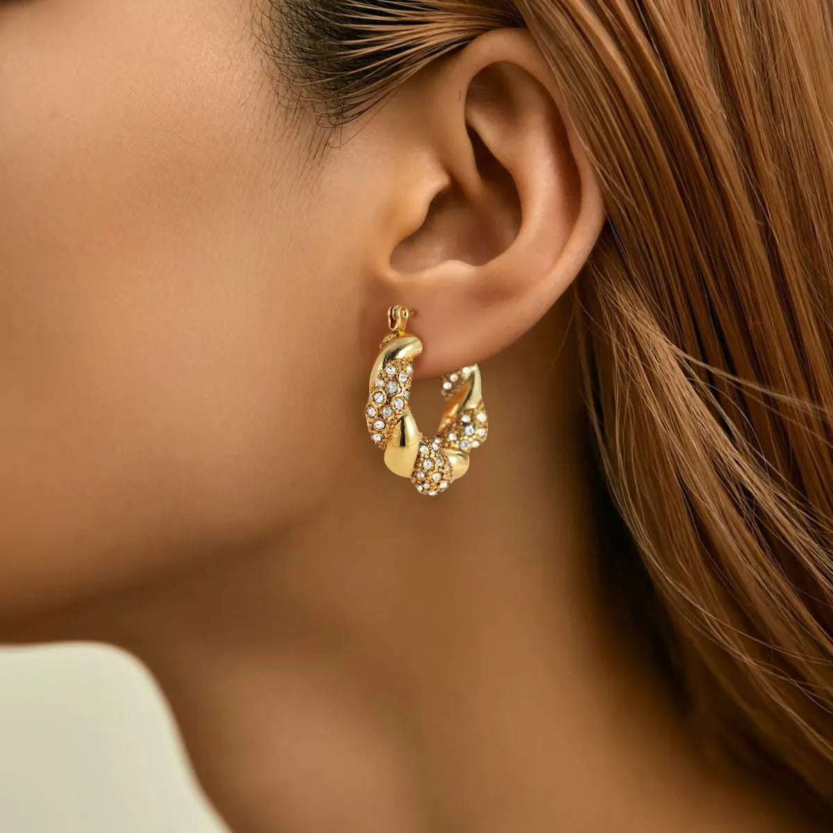 Alix – Ohrringe U-Twist in Gold