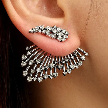 Aileen – Ohrringe asymmetrisch mit Diamanten