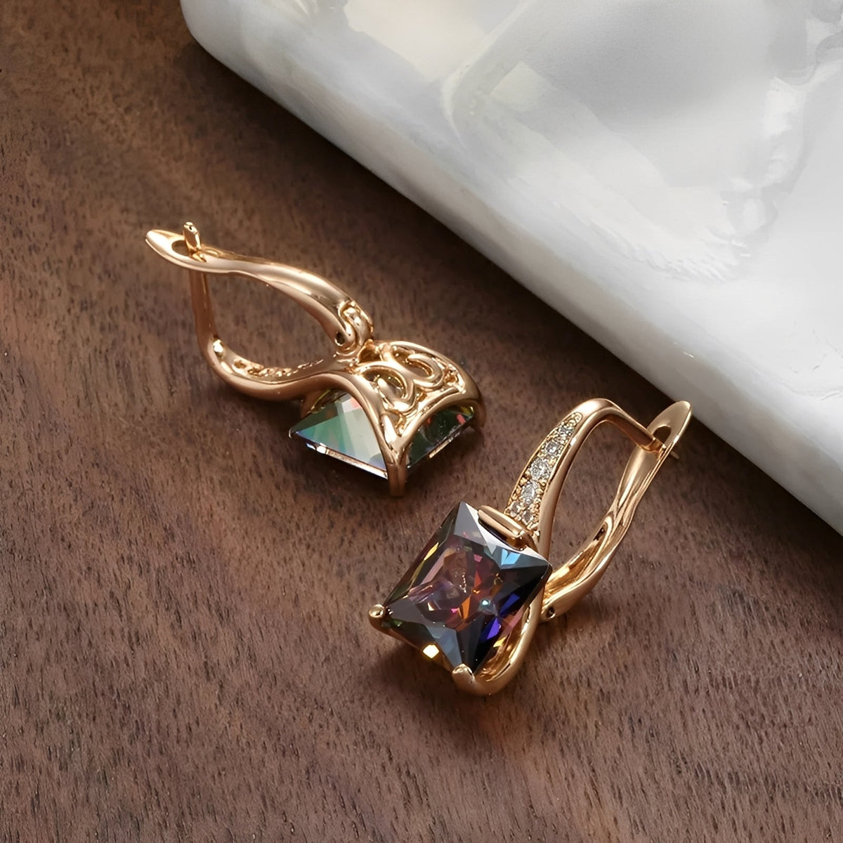 Celina – Ohrringe aus Gold mit bunten Zirkonien