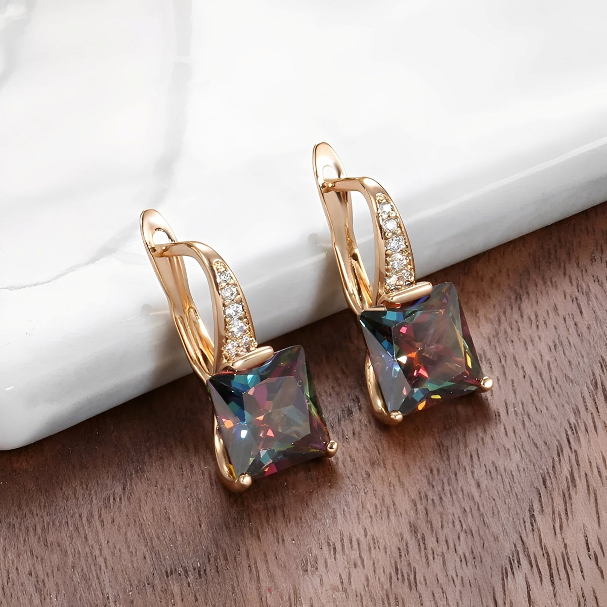 Celina – Ohrringe aus Gold mit bunten Zirkonien