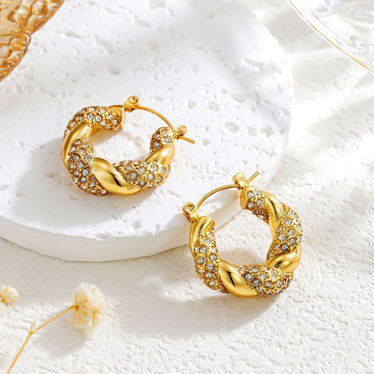 Alix – Ohrringe U-Twist in Gold