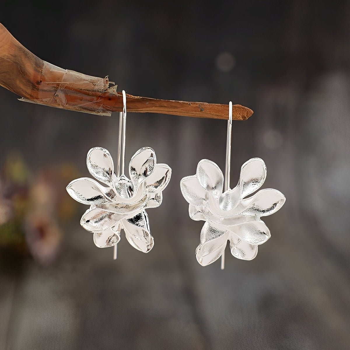 Chary – Vintage Ohrringe aus silbernen Blumen