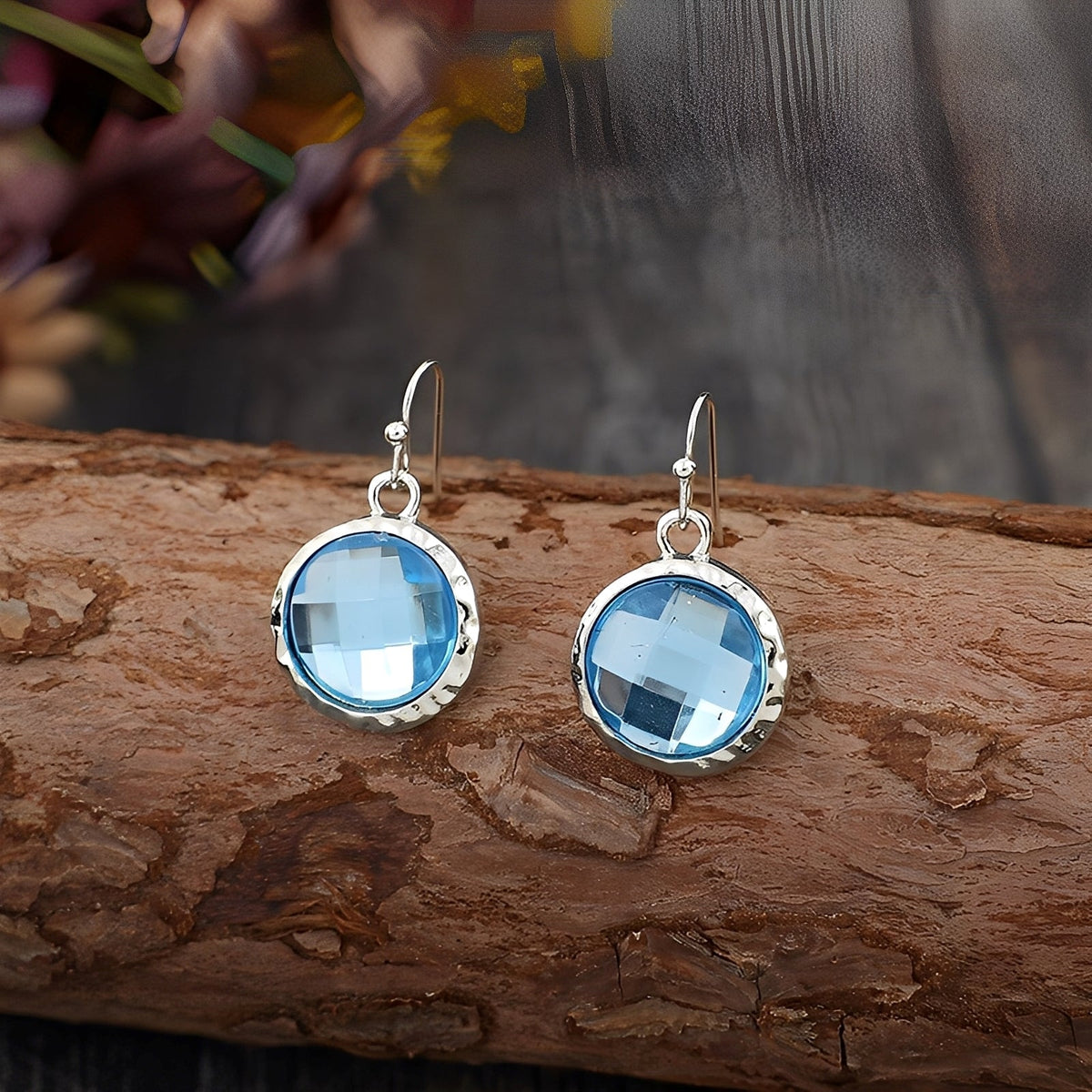 Azura – Ohrringe aus blauen Vintage-Kristallen