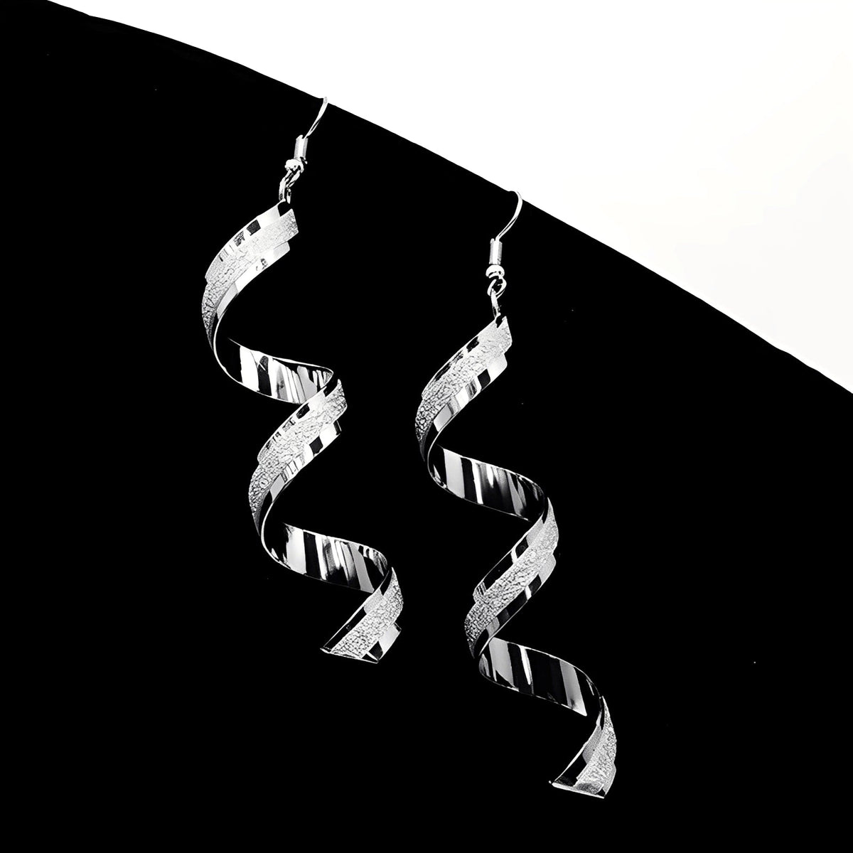 Jia – Ohrringe Spiralen aus Silber mit Glanz