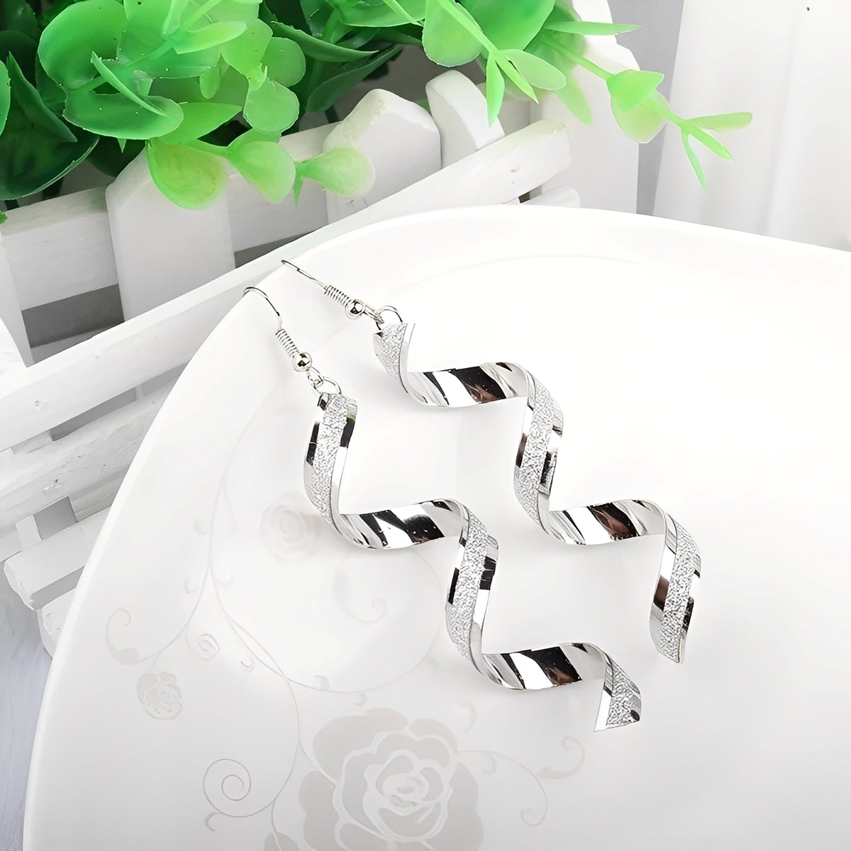 Jia – Ohrringe Spiralen aus Silber mit Glanz