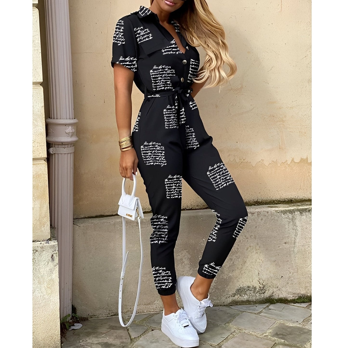 Cecilia – Eleganter taillierter Jumpsuit