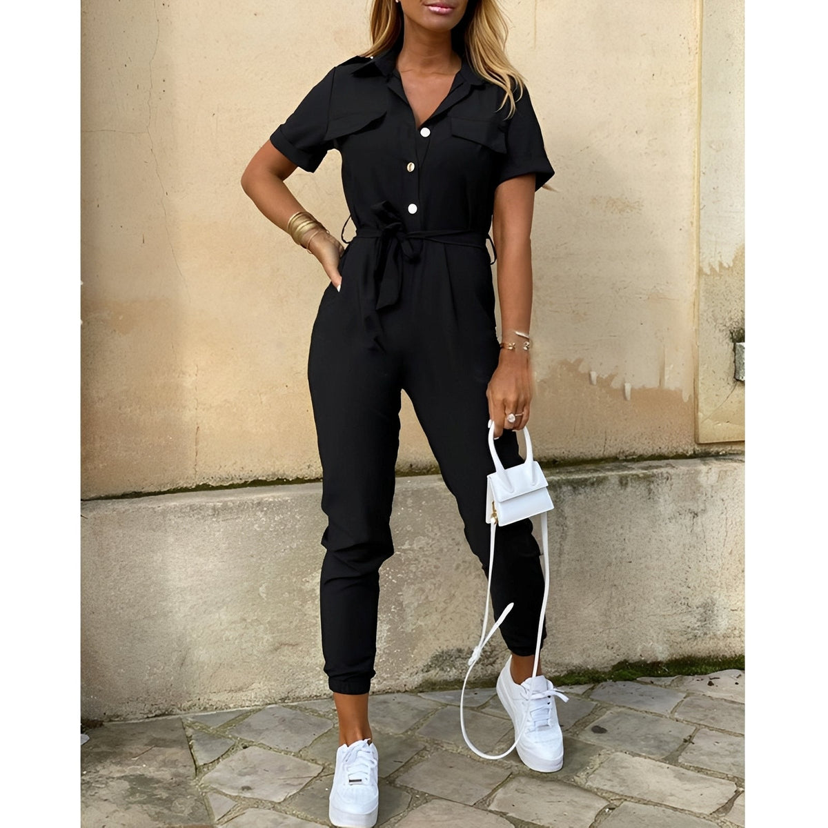 Cecilia – Eleganter taillierter Jumpsuit