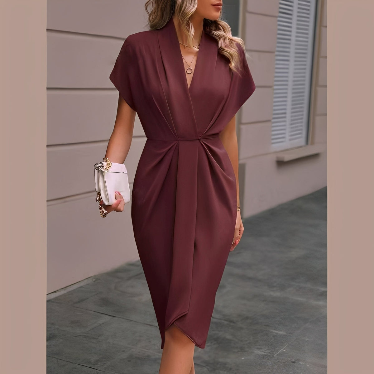 Vera – Stilvolles Midi-Wickelkleid