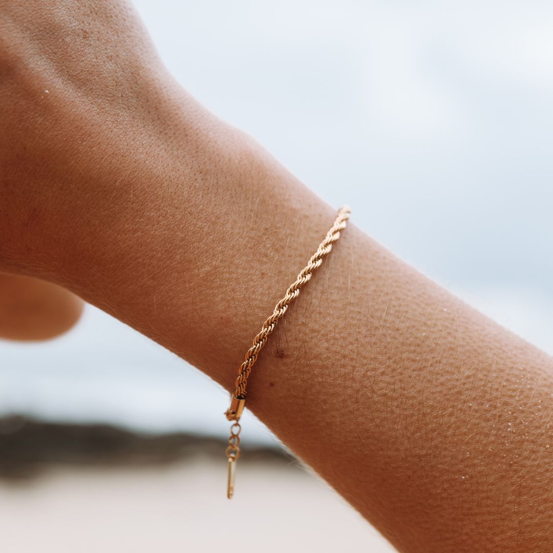 Calvi – Pulsera mit geflochtenem Goldkettchen