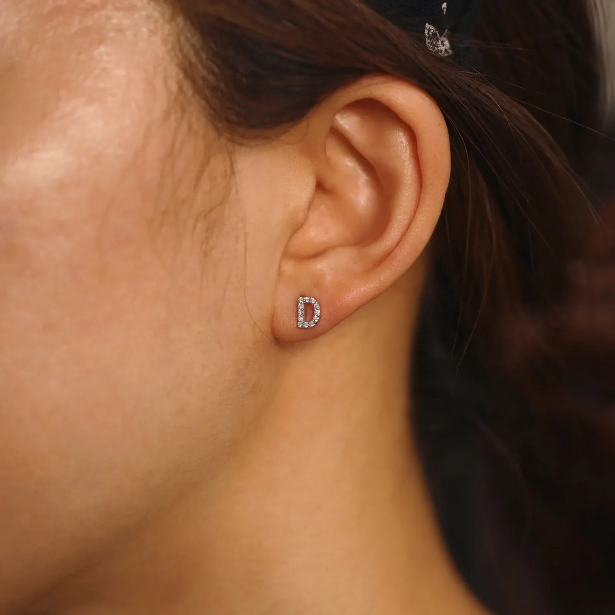 Ohrringe mit Initialen aus Silber CZ - Delikate Ohrringe