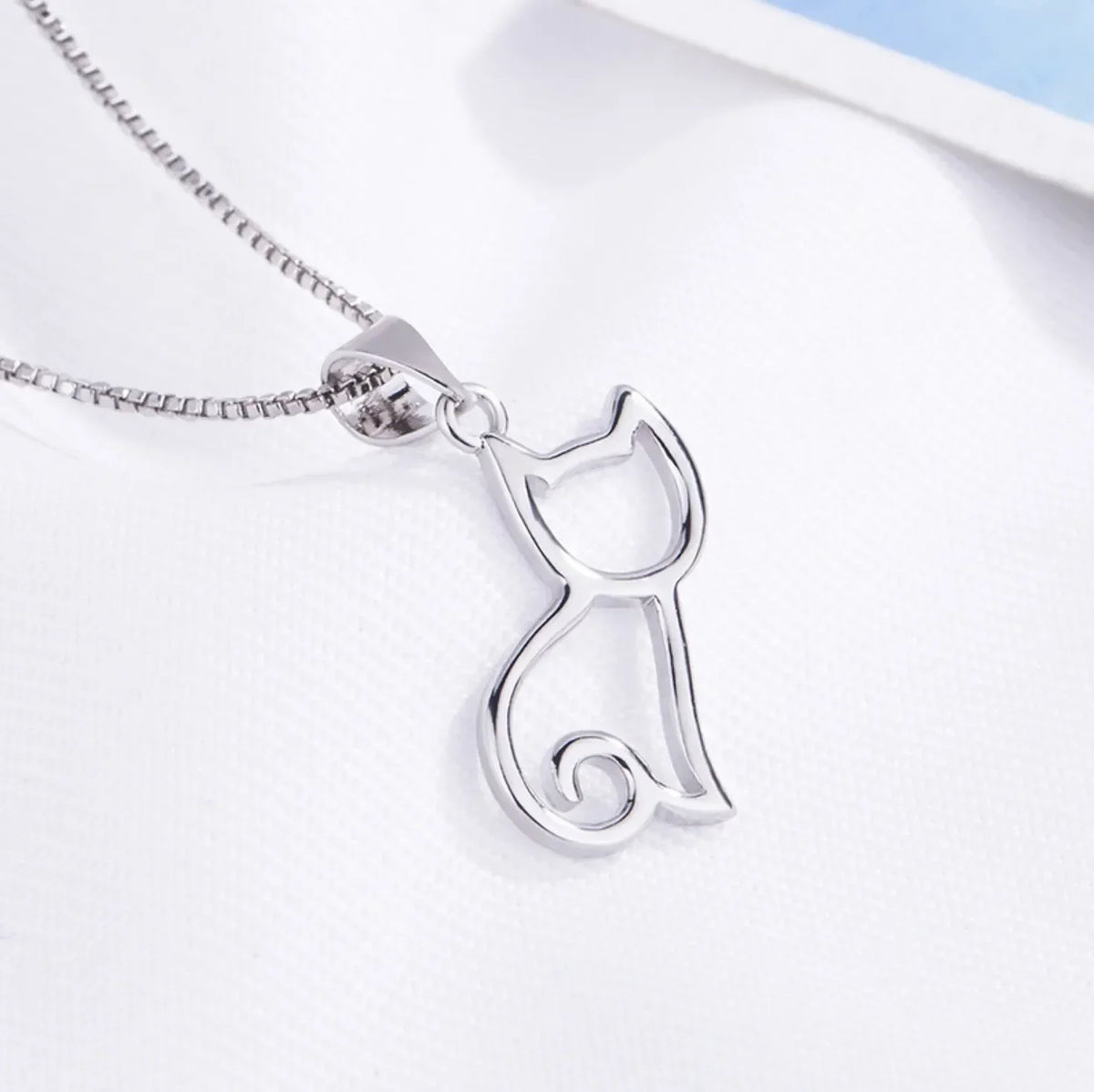 Schmuck für schöne Katzen - Hohlhalsband