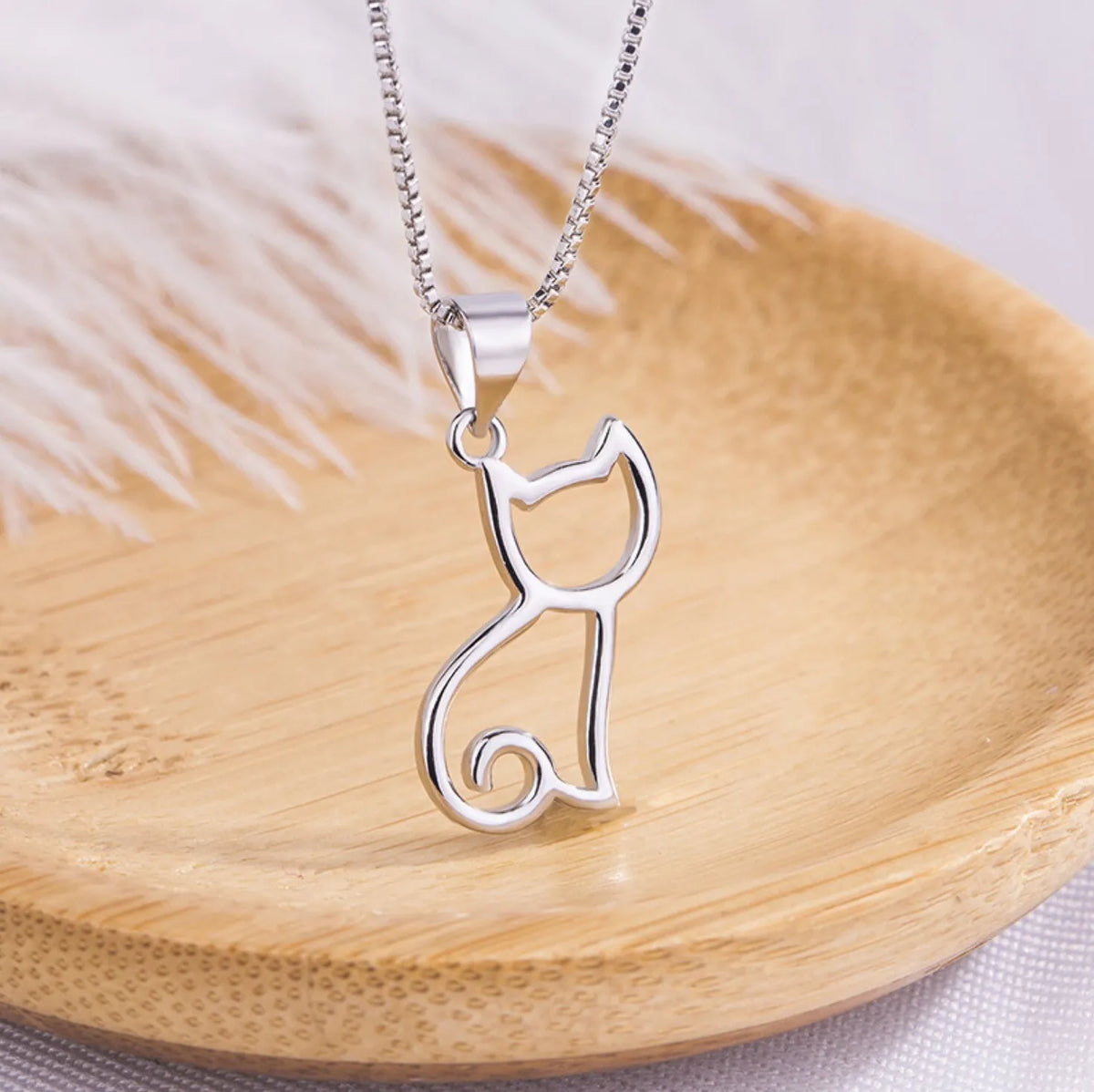 Schmuck für schöne Katzen - Hohlhalsband